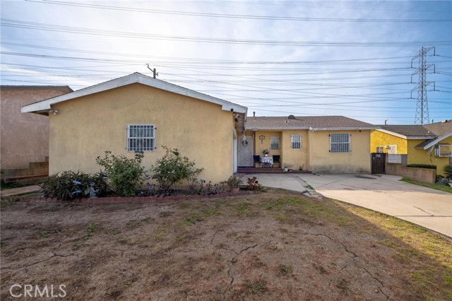 Detail Gallery Image 3 of 14 For 2616 W Billings St, Compton,  CA 90220 - 3 Beds | 1/1 Baths