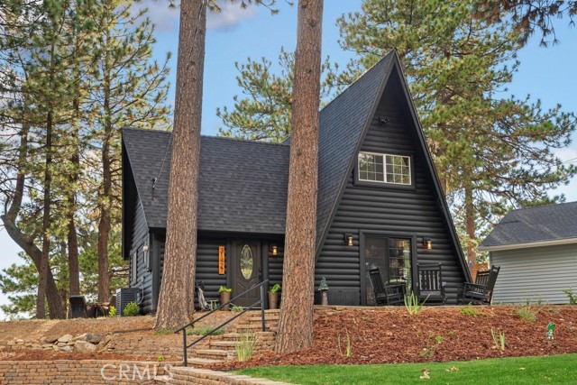 31427 Lightfoot Way, Running Springs, CA 92382