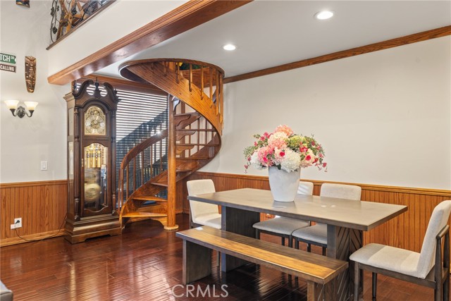 Detail Gallery Image 25 of 71 For 2420 San Antonio, Upland,  CA 91784 - 4 Beds | 3 Baths