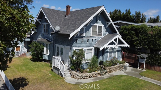 501 W 8th Street, Long Beach CA: https://media.crmls.org/medias/e30abd74-5868-4067-a65c-784c84b5d656.jpg