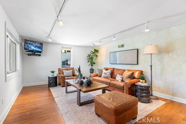 Detail Gallery Image 31 of 38 For 12782 Periwinkle, North Tustin,  CA 92705 - 5 Beds | 3/1 Baths