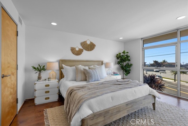 1132 Prospect Ave, Hermosa Beach, California 90254, 4 Bedrooms Bedrooms, ,3 BathroomsBathrooms,Residential,For Sale,Prospect Ave,SB25036807