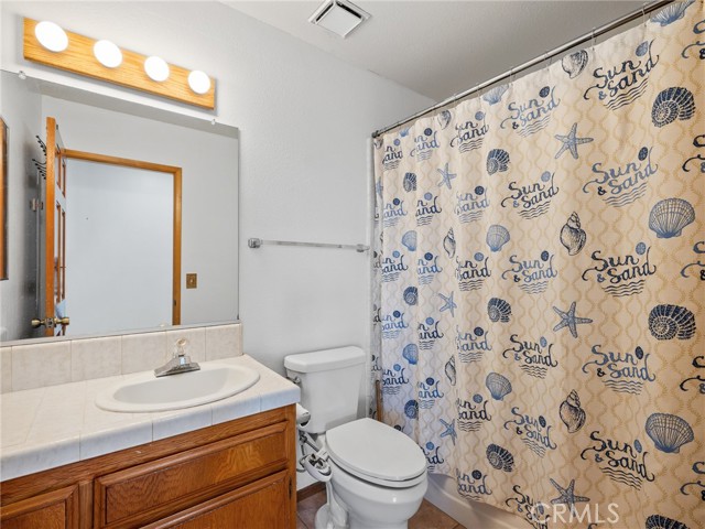 Detail Gallery Image 30 of 60 For 10660 Ranchero, Oak Hills,  CA 92344 - 4 Beds | 3 Baths