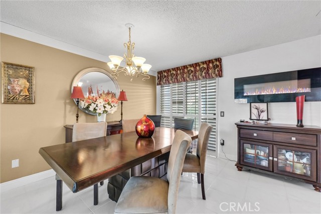 Detail Gallery Image 7 of 35 For 24464 Chippewa, Moreno Valley,  CA 92557 - 4 Beds | 2 Baths