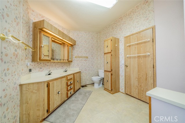 Detail Gallery Image 19 of 46 For 22241 Nisqually Rd #123,  Apple Valley,  CA 92308 - 2 Beds | 2 Baths