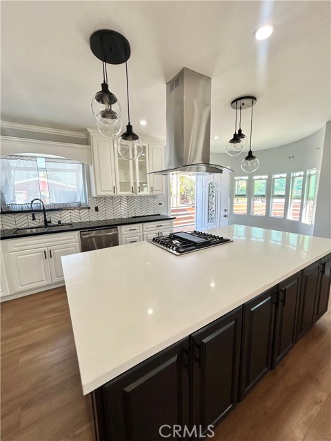 Detail Gallery Image 6 of 15 For 10603 S Osage Ave, Inglewood,  CA 90304 - 3 Beds | 3 Baths