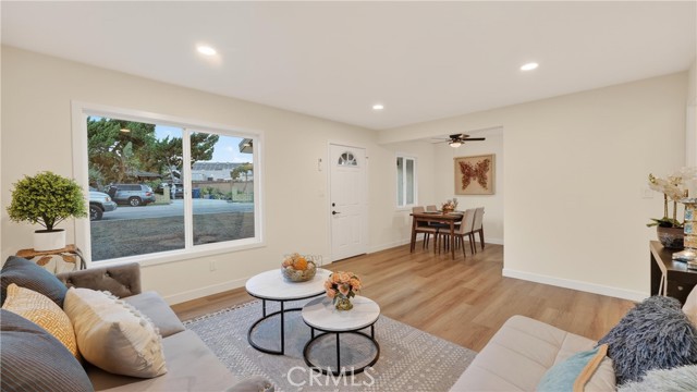 Detail Gallery Image 5 of 33 For 12136 Courser St, La Mirada,  CA 90638 - 4 Beds | 2 Baths