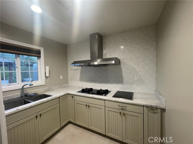 2932 San Juan Drive, Fullerton CA: https://media.crmls.org/medias/e30d7e62-b427-4143-b6ba-0479ff3f67cb.jpg