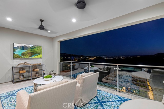 Detail Gallery Image 42 of 75 For 12031 Ricasoli Way, Porter Ranch,  CA 91326 - 5 Beds | 6 Baths