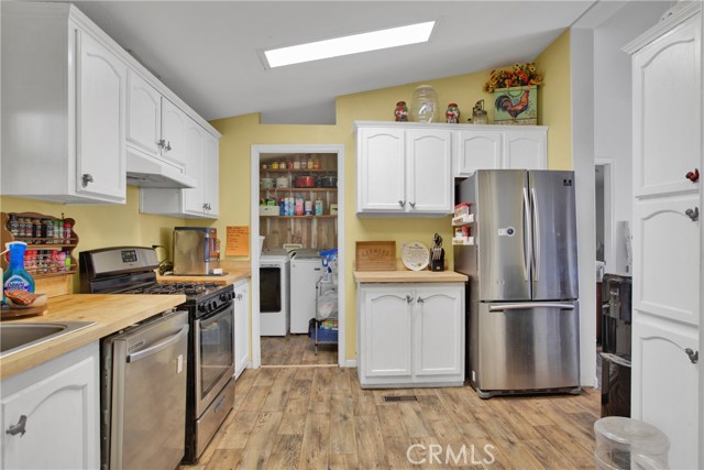 Detail Gallery Image 16 of 43 For 20843 Waalew Rd #C94,  Apple Valley,  CA 92307 - 4 Beds | 2 Baths