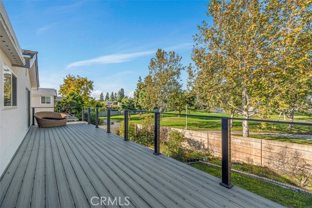 Detail Gallery Image 18 of 32 For 8167 Dartmoor Drive, Huntington Beach,  CA 92646 - 4 Beds | 2/1 Baths