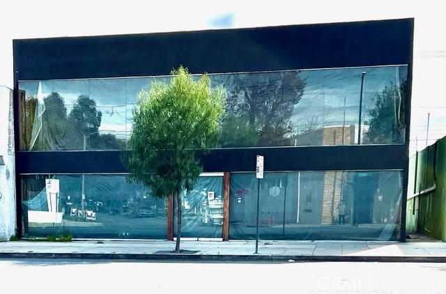 1826 West Burbank Boulevard photo 1