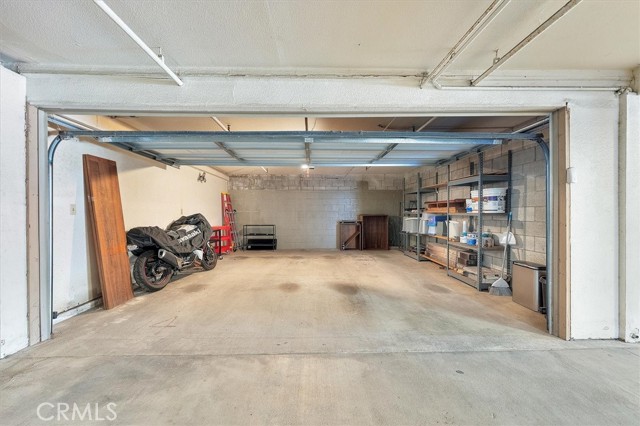 2740 Gramercy Avenue, Torrance CA: https://media.crmls.org/medias/e30ee27d-2bd1-48b1-9492-6390808a945e.jpg