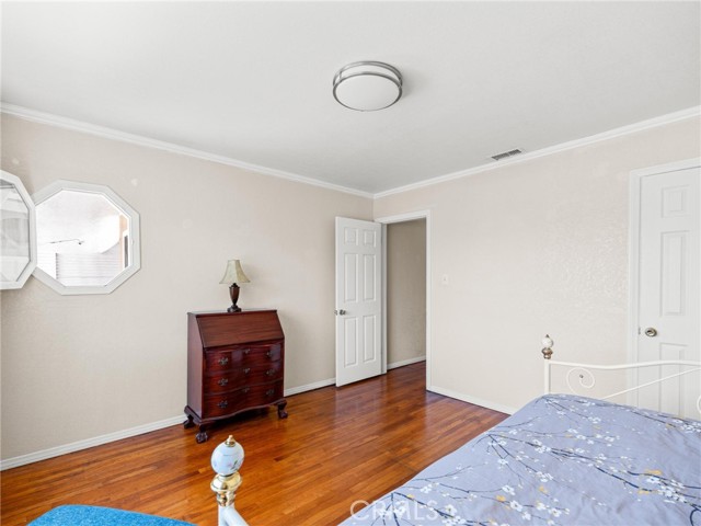 5011 W 133rd Street, Hawthorne CA: https://media.crmls.org/medias/e3101197-ce11-49f7-8065-9daa815fd302.jpg