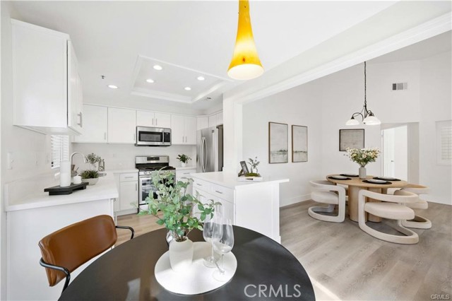 Detail Gallery Image 12 of 30 For 15 Ericson Aisle, Irvine,  CA 92620 - 3 Beds | 2 Baths