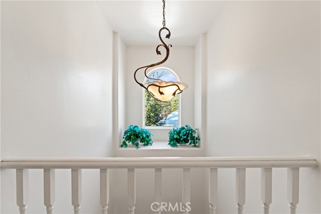 Detail Gallery Image 35 of 72 For 197 Massive Rd, Lake Arrowhead,  CA 92317 - 4 Beds | 3/1 Baths