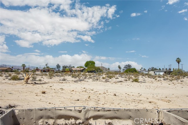 Detail Gallery Image 34 of 41 For 5750 Hall Ln, Twentynine Palms,  CA 92277 - 3 Beds | 2 Baths