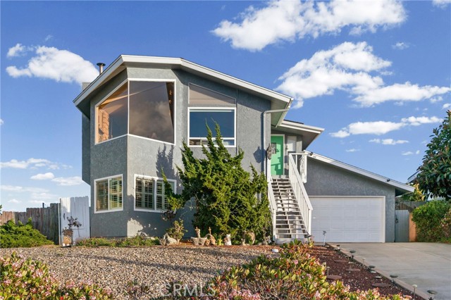 Detail Gallery Image 4 of 53 For 2540 Bay Vista Ln, Los Osos,  CA 93402 - 3 Beds | 2/1 Baths