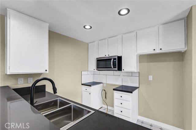 Detail Gallery Image 13 of 24 For 20526 S Western, Torrance,  CA 90501 - 2 Beds | 1 Baths