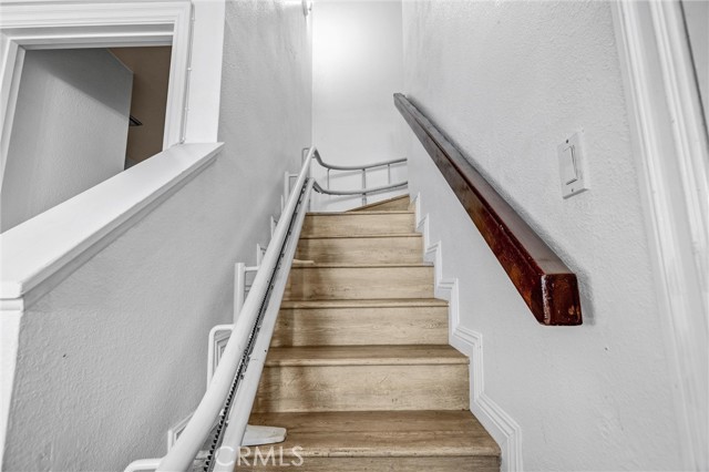 Detail Gallery Image 17 of 27 For 900 W Sierra Madre #44,  Azusa,  CA 91702 - 3 Beds | 2/1 Baths