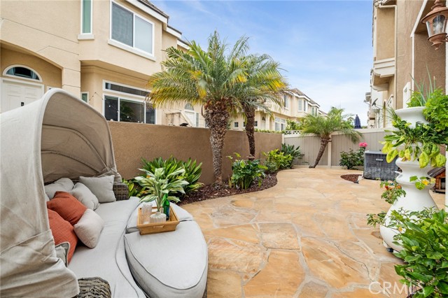2889 Plaza Del Amo, Torrance CA: https://media.crmls.org/medias/e31292c3-a9e3-4577-878d-f39baefed8bc.jpg