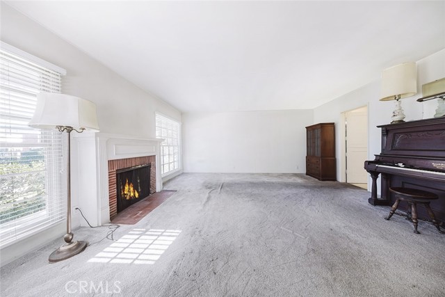 1324 S 1st Avenue, Arcadia CA: https://media.crmls.org/medias/e312bd86-edb2-485e-a088-95baabaeda91.jpg