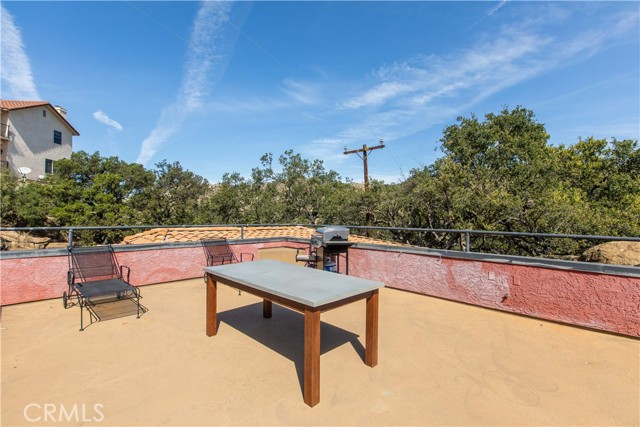 7846 Lilac Lane, Simi Valley CA: https://media.crmls.org/medias/e312ca29-cb7c-4ae2-aa5d-b61053027ce5.jpg