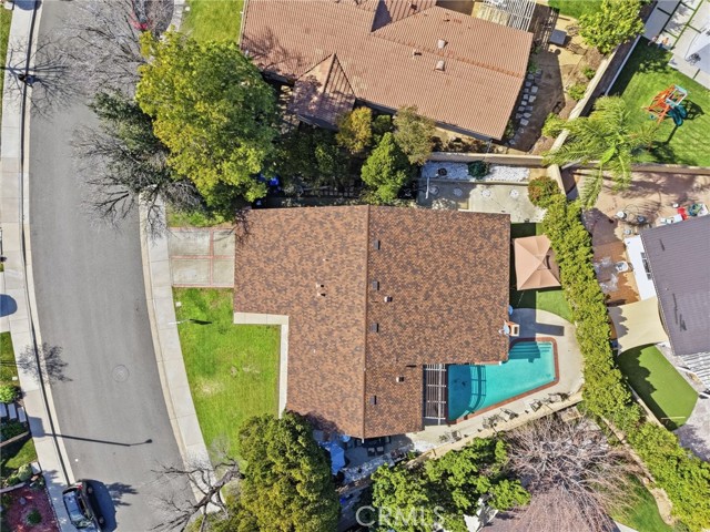 Detail Gallery Image 35 of 41 For 23943 via Flamenco, Valencia,  CA 91355 - 5 Beds | 3 Baths