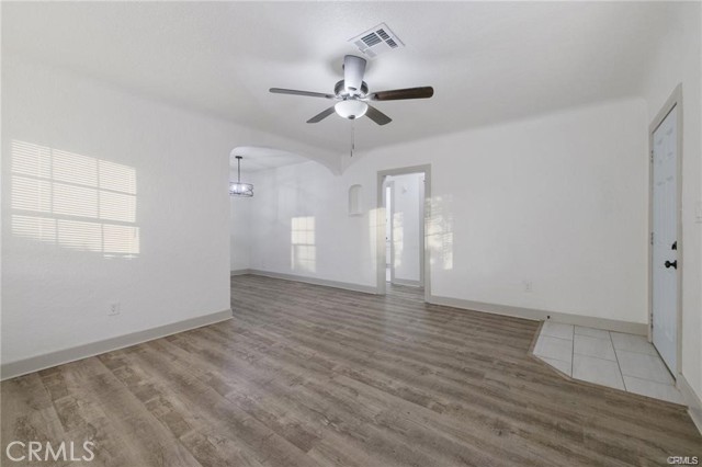 Detail Gallery Image 3 of 20 For 1107 Pacific, Bakersfield,  CA 93305 - – Beds | – Baths