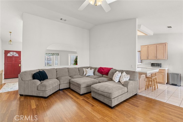 Detail Gallery Image 8 of 33 For 781 Koval, Santa Maria,  CA 93455 - 3 Beds | 2 Baths