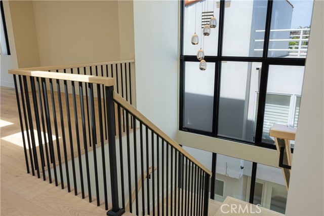 Detail Gallery Image 47 of 56 For 404 16th St, Manhattan Beach,  CA 90266 - 5 Beds | 5/2 Baths