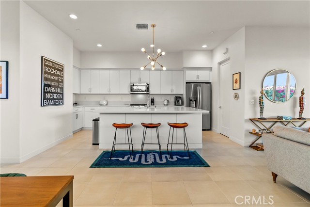 Detail Gallery Image 6 of 35 For 3345 Ambassador Dr, Palm Springs,  CA 92262 - 3 Beds | 2/1 Baths