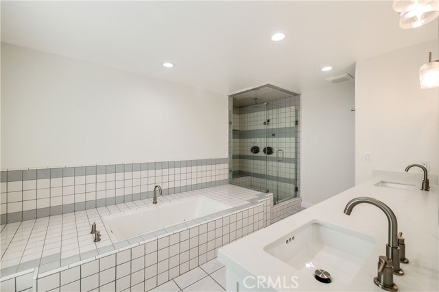 Detail Gallery Image 42 of 58 For 1707 Marshallfield a,  Redondo Beach,  CA 90278 - 3 Beds | 2/1 Baths