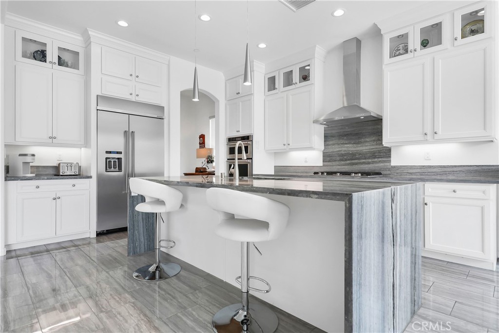 MLS #OC25201228 image #9