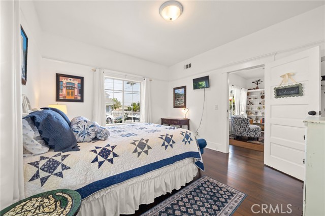 373 W Santa Cruz Street, San Pedro CA: https://media.crmls.org/medias/e317e8c6-267a-4b62-a3f8-119be41923dd.jpg
