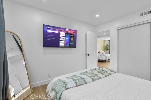 Detail Gallery Image 15 of 43 For 16782 Heritage Ln, Huntington Beach,  CA 92647 - 4 Beds | 2 Baths