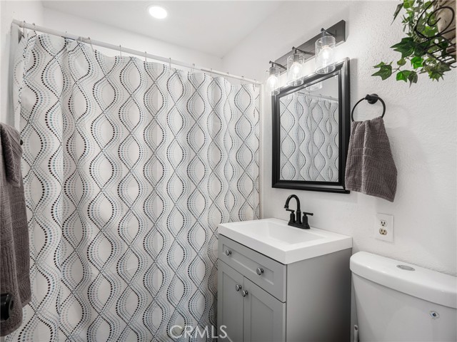 Detail Gallery Image 14 of 27 For 360 W San Bernardino, Rialto,  CA 92376 - 3 Beds | 2 Baths