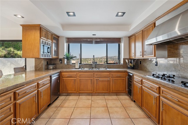 Detail Gallery Image 20 of 67 For 4372 Park Vicente, Calabasas,  CA 91302 - 4 Beds | 4/1 Baths
