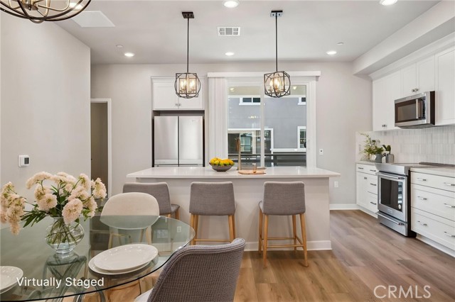 1475 Sandbar Lane, San Pedro CA: https://media.crmls.org/medias/e319f3c7-aab2-4f1b-971c-18e32a4cb123.jpg