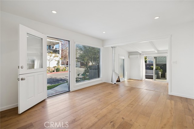 Detail Gallery Image 18 of 24 For 620 1/2 Acacia Ave, Corona Del Mar,  CA 92625 - 2 Beds | 2 Baths