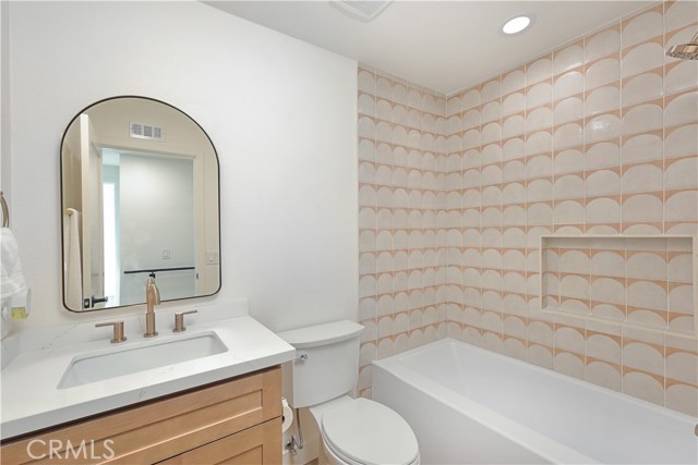 Image 23 of 47 For 8732 Portafino Place