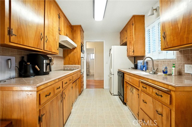 Detail Gallery Image 6 of 19 For 1709 Brenda Way, Turlock,  CA 95382 - 3 Beds | 2 Baths
