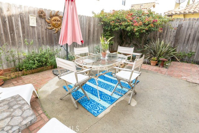 205 Lucia Avenue, Redondo Beach, California 90277, 7 Bedrooms Bedrooms, ,3 BathroomsBathrooms,Residential,Sold,Lucia,SB17052115