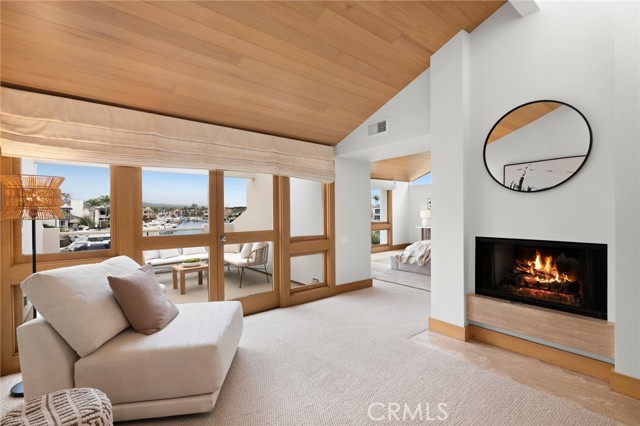 Detail Gallery Image 17 of 29 For 506 Harbor Island Dr, Newport Beach,  CA 92660 - 3 Beds | 3/2 Baths