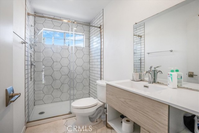 2481 S Bundy Drive, Los Angeles CA: https://media.crmls.org/medias/e31df3ce-ca4b-4ec1-904b-1454c81ed797.jpg