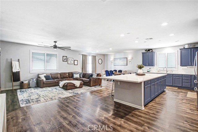 Detail Gallery Image 4 of 35 For 34755 Myoporum, Murrieta,  CA 92563 - 4 Beds | 3/1 Baths