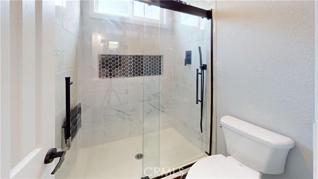 8161 Haven View Drive, Jurupa Valley CA: https://media.crmls.org/medias/e31f0c44-14ad-49c3-a550-90d86d339936.jpg