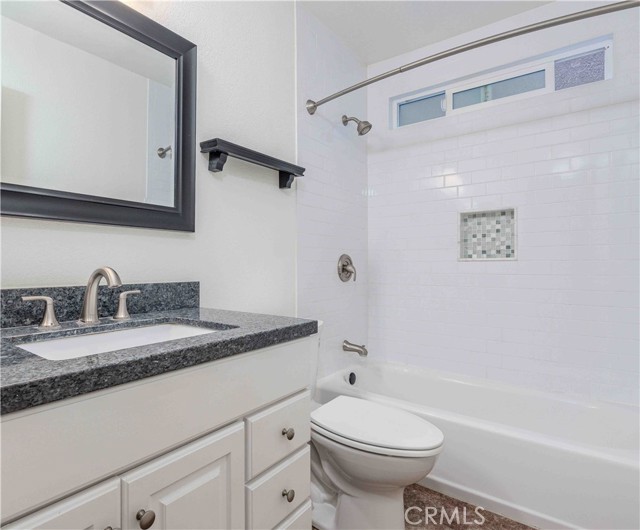 Detail Gallery Image 16 of 22 For 208 19th St #2,  Huntington Beach,  CA 92648 - 1 Beds | 1 Baths