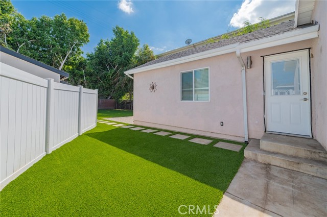 Detail Gallery Image 27 of 31 For 5212 Noble Ave, Sherman Oaks,  CA 91411 - 3 Beds | 2 Baths