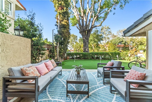 Detail Gallery Image 12 of 32 For 520 Cancha, Newport Beach,  CA 92660 - 3 Beds | 2/1 Baths